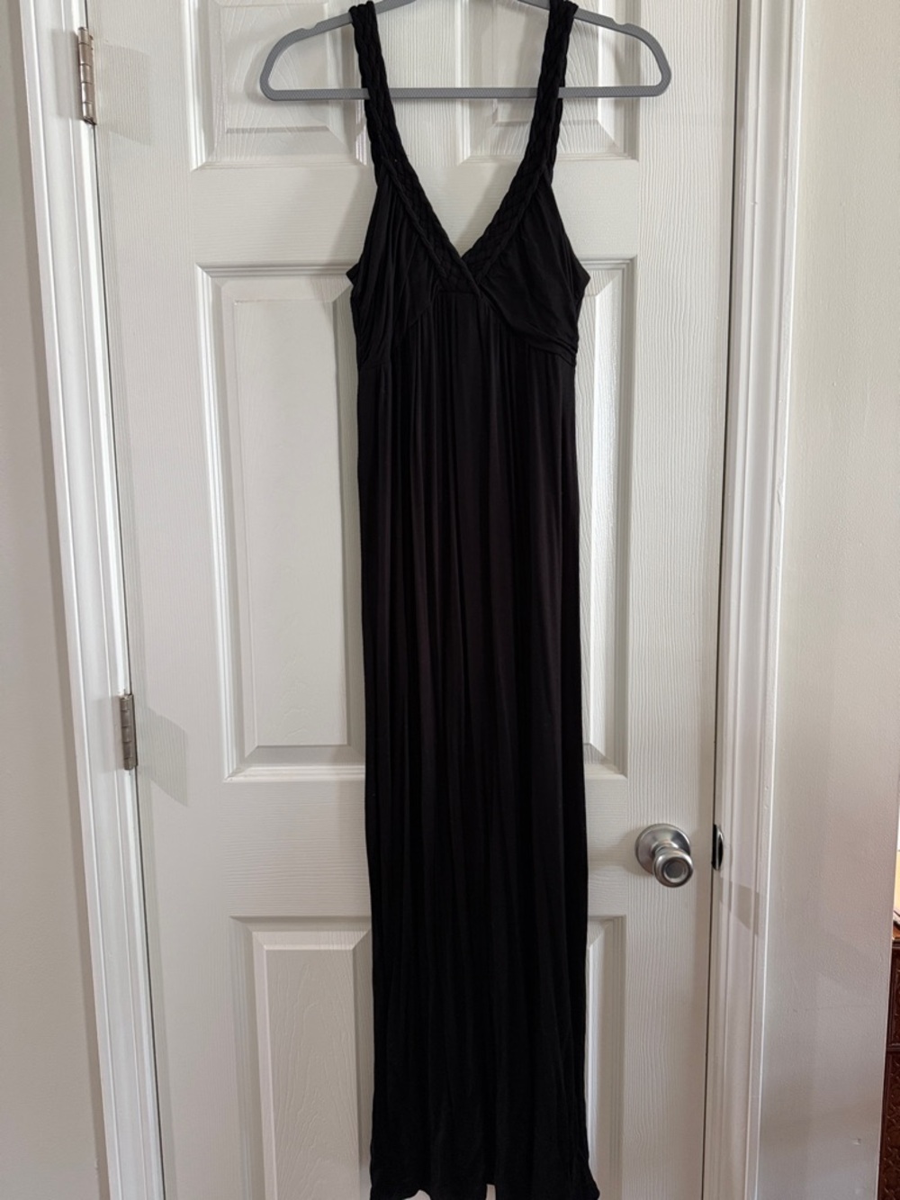 Braided-strap Black Maxi Dress – V-Neck Women's Maxi